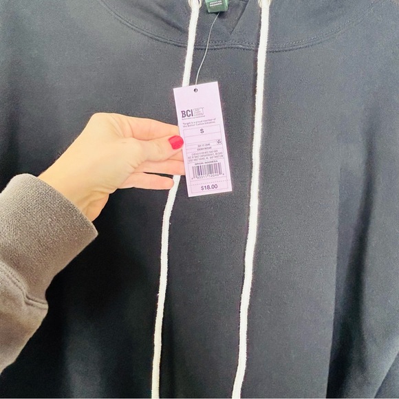 Wild Fable Hoodie Womens Small S Crop Black Long Sleeve Hooded Sweatshirt - Picture 4 of 7